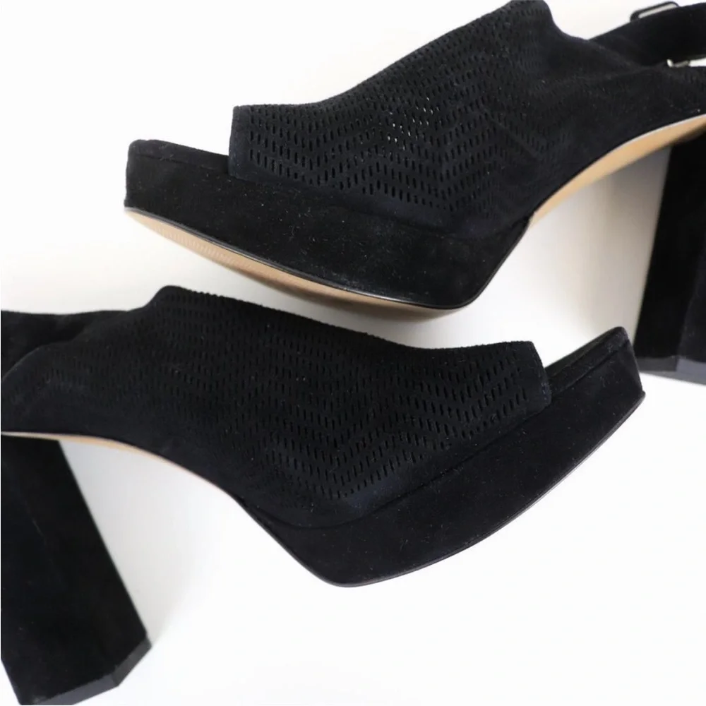 Vince Camuto size 10 black suede platform heels peep toe ,style is Jenseya